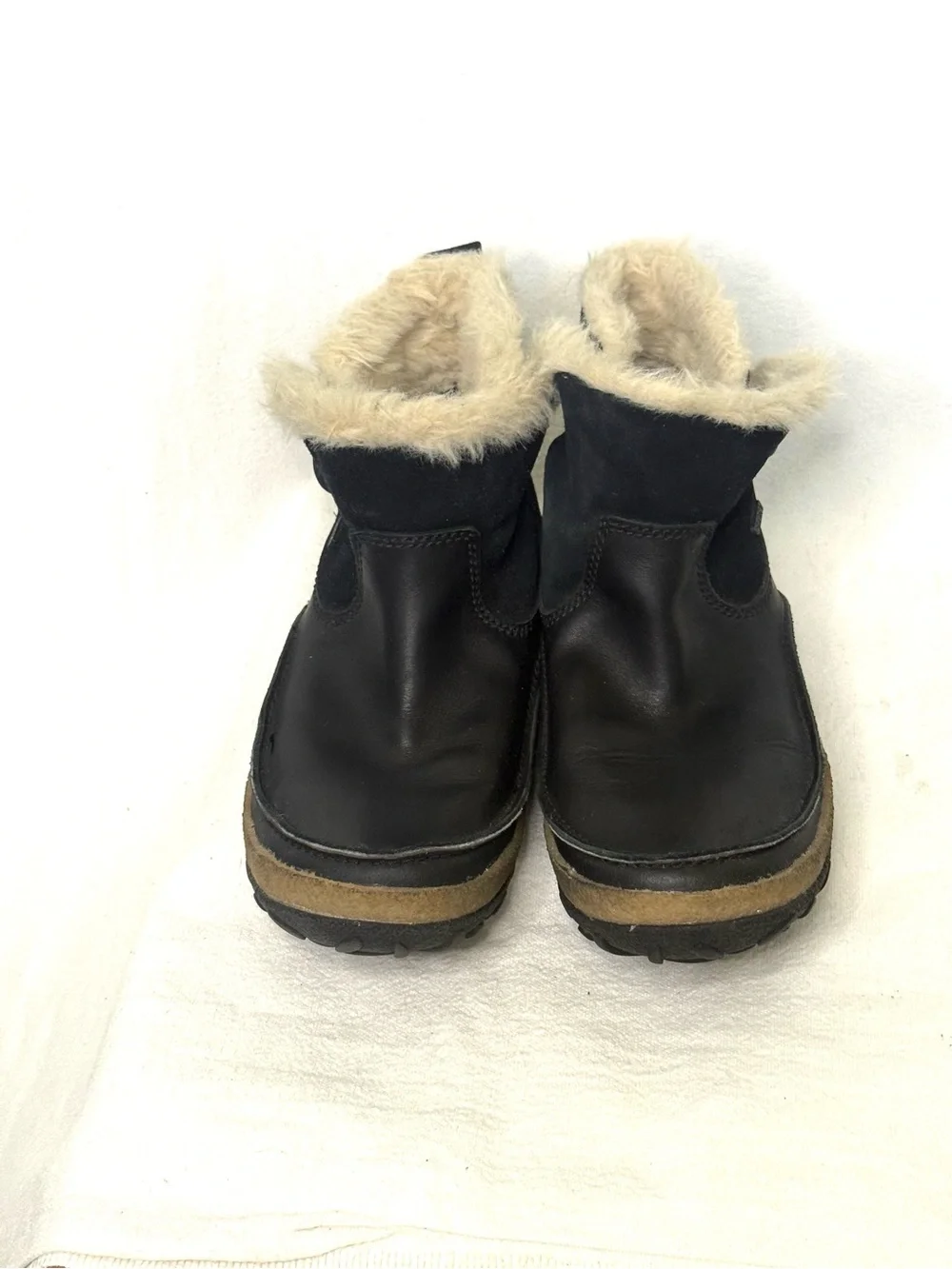Merrell Black Winter Boots with Cream Faux-Fur Cuff